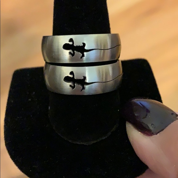 Stainless Steel Lizard Ring Size 11 NWOT - Picture 1 of 2